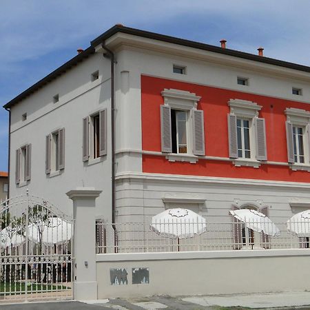 Hotel Villino Ermione Marina Di Pisa Exterior foto